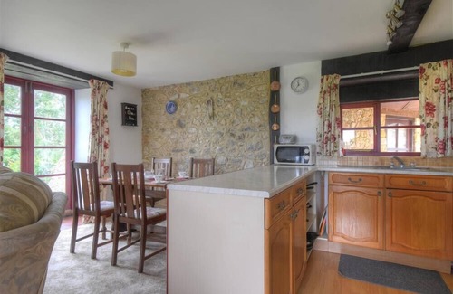 Axminster Cottage | Rose Cottage