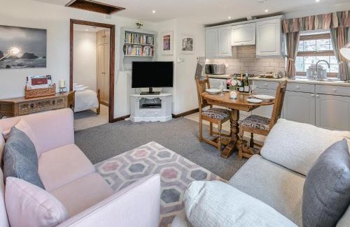 Hartland House | Rose Cottage