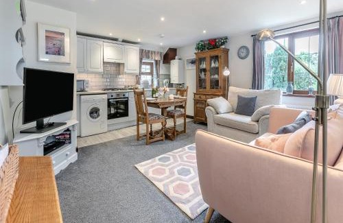 Hartland House | Rose Cottage
