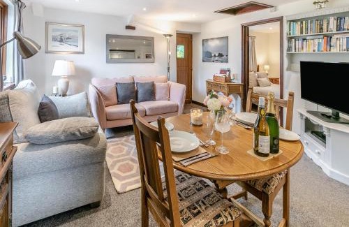 Hartland House | Rose Cottage