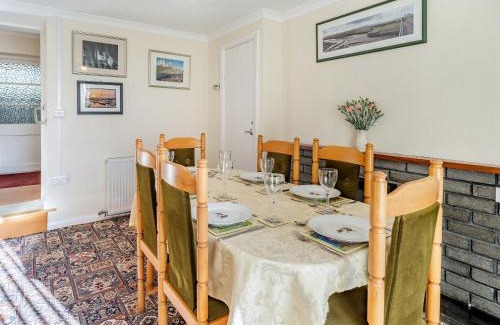 Pembrey House | Rose Cottage
