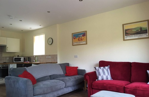 Tavernspite Apartment | ROSE COTTAGE - ground floor cottage with stunning lakeside views
