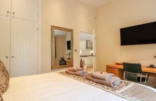 Belper Cottage | ROSE COTTAGE, luxury holiday cottage, with open fire in Belper