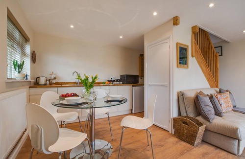 Cranbrook House | Rose Cottage - One Bedroom House, Sleeps 2
