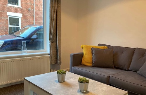 Selby House | Rose Cottage (Quiet location)