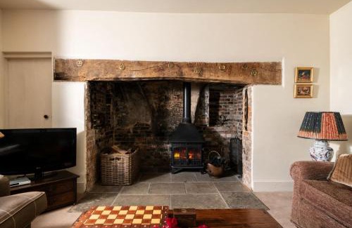 Holworth House | Rose Cottage - sleeps 6