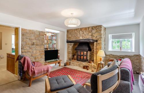 Beaminster House | Rose Cottage - Stoke Abbott