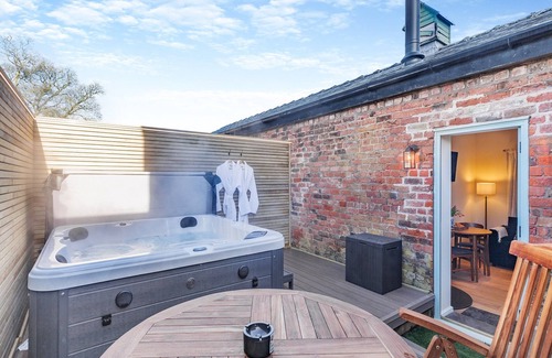 Northwich Cottage | Rose Cottage - UK45497