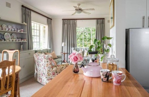 Hunter's Home Apartment | Rose Cottage