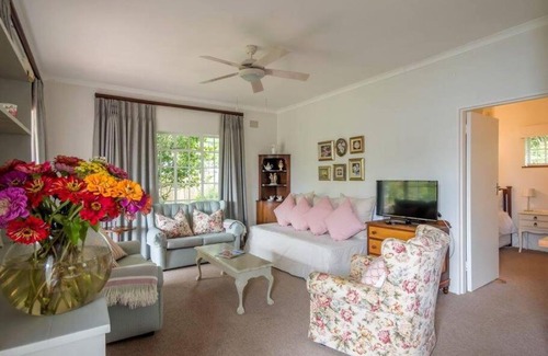 Hunter's Home Apartment | Rose Cottage