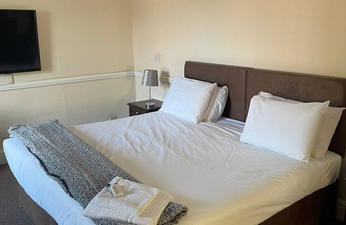 Haverhill Hotel | Rose & Crown Hotel