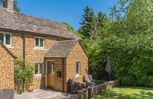 Upper Oddington House | Rose End Cottage, a Luxury Getaway