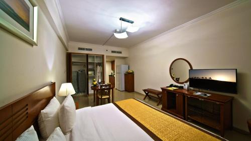 Al Mankhool Apartment | Rose Garden Hotel Apartments - Bur Dubai