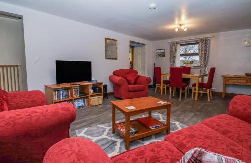 Barlby House | Rose