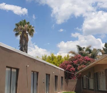 Klerksdorp House | Rose Guesthouse Klerksdorp