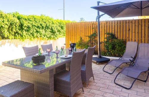 Luz de Tavira House | Rose House - Lux Tavira with swimming pool at Homesbyfc
