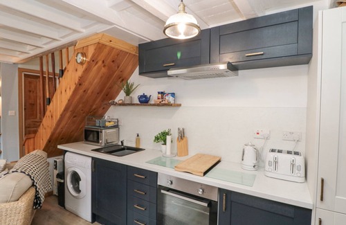 Staithes Cottage | Rose Lea
