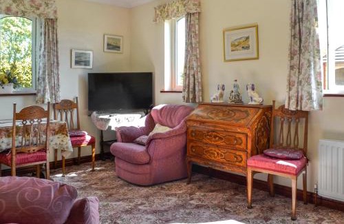 Wing House | Rose Rigg Cottage