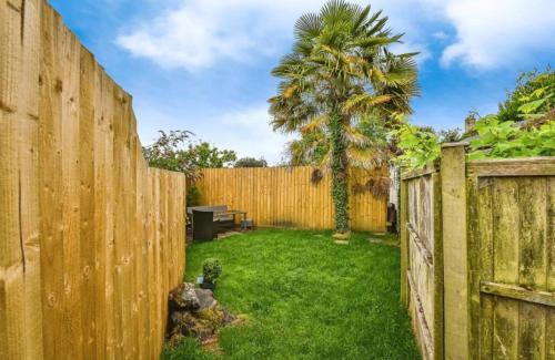 Frome House | Rose & Star Cottage