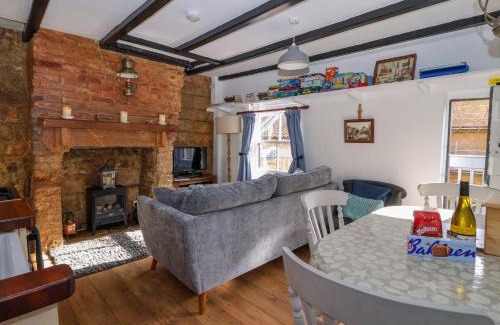 Robin Hood's Bay House | Roseberry Cottage