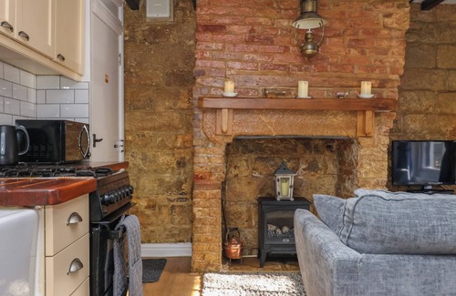 Whitby Cottage | Roseberry Cottage