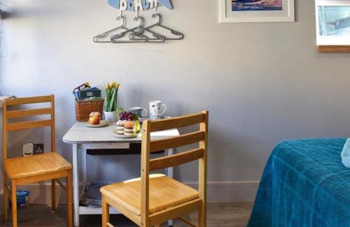 Camelford House | Rosebud Beach Hut