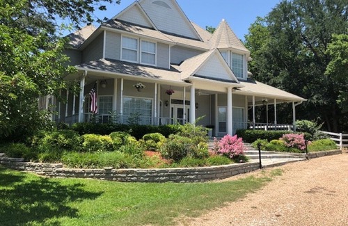 Richland Hills House | Rosebud Manor in Richland Hills
