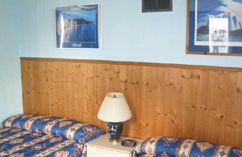 Stratford Hotel | Rosecourt Motel