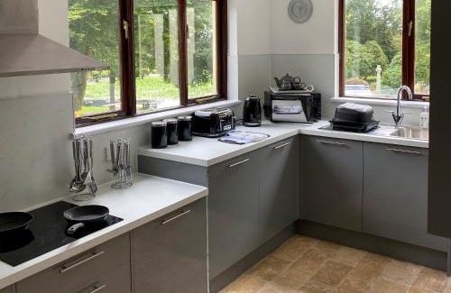 Liskeard House | Rosecraddoc Manor - Riverbank