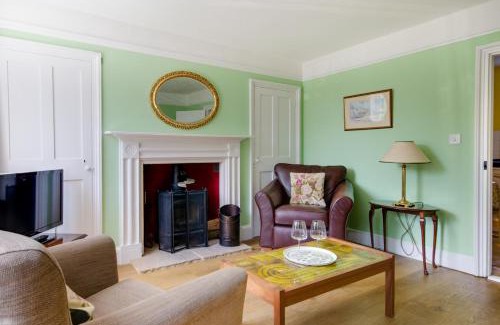Holt House | Rosecroft