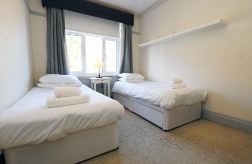 Newport House | "Rosecroft" - Perfect Retreat for Business & Leisure - Close to Celtic Manor and ICC