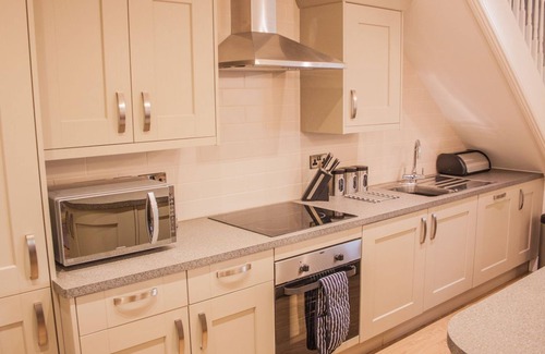 Pickering Cottage | Rosedale Cottage | sleeps 4 - Hot Tub, Dog Friendly - 5* Gold Award