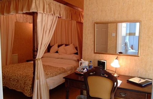 Pembroke Bed & Breakfast | Rosedene Guesthouse