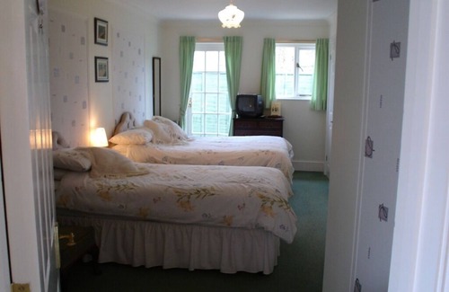 Pembroke Bed & Breakfast | Rosedene Guesthouse