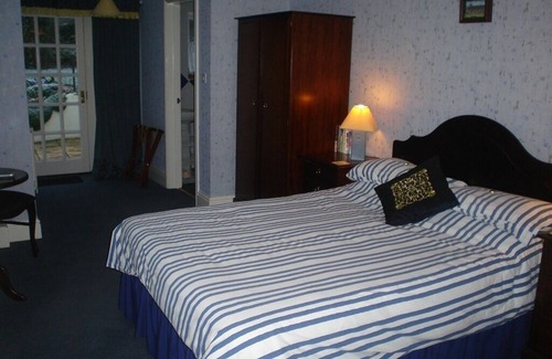 Pembroke Bed & Breakfast | Rosedene Guesthouse