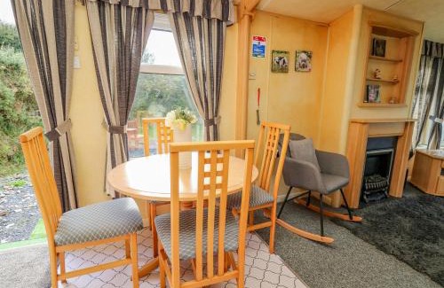 Llanfyrnach House | Rosehaven