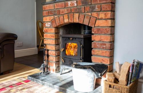 Sageston House | Roselea Cottage Tenby