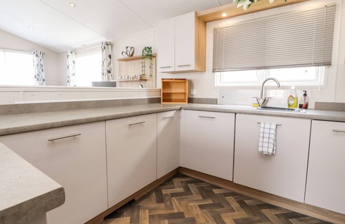 Morecambe Cottage | Rosella 38