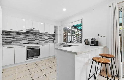 Bongaree Apartment | Rosella Rise!