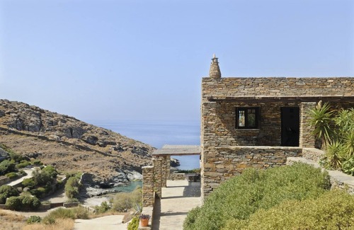 Pisses Apartment | Rosemary apt charming, deluxe, "private" beach 40 m away very quiet location