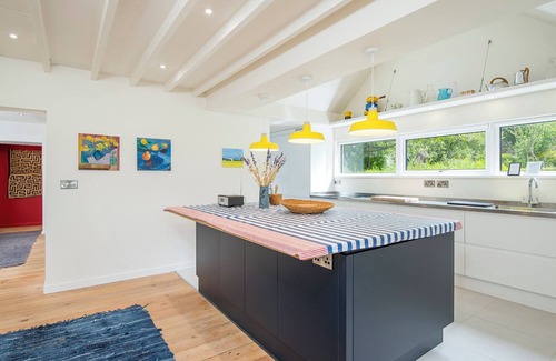 Kilgetty Cottage | Rosemary Cottage, Holiday Cottage West Williamston, near Carew , Sleeps 5, 3 bedrooms, bathrooms
