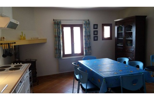 Crillon-le-Brave House | Rosemary, Family B&B