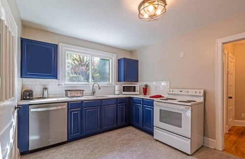 Spartanburg House | Rosemary's Cottage