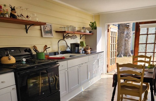 Downtown Little Rock Cottage | Rosemont B&B Cottages