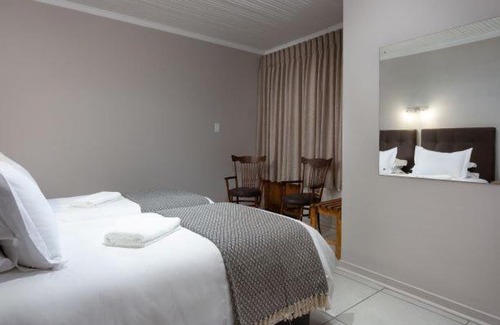 Fichardt Park House | Rosepark Guesthouse