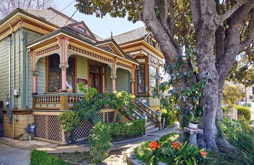 Downtown San Jose House | Roseview: Dazzling Gem In The Heart Of San Jose 4 Bedroom Home by RedAwning