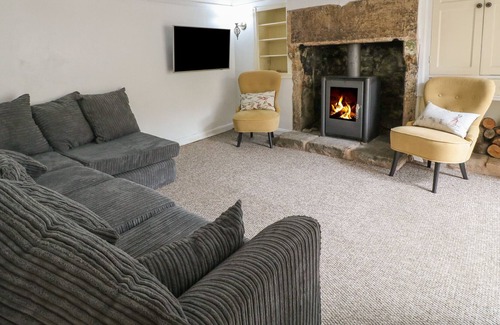 Cromford House | ROSEVILLE, pet friendly, character holiday cottage in Cromford