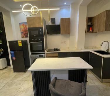 Santeo Apartment | Rosewood residence 2 bedroom duplex with views and bathtub