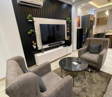 Santeo Apartment | Rosewood residence 2 bedroom duplex with views and bathtub