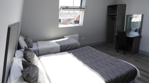Southall Broadway Hotel | Roshni Hotel